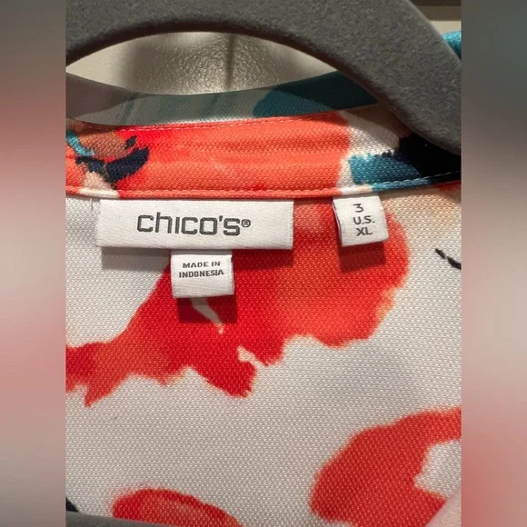 Chico's Short Sleeve Floral Top Blouse Size XL /Chico’s Size 3 EUC! - Picture 4 of 16